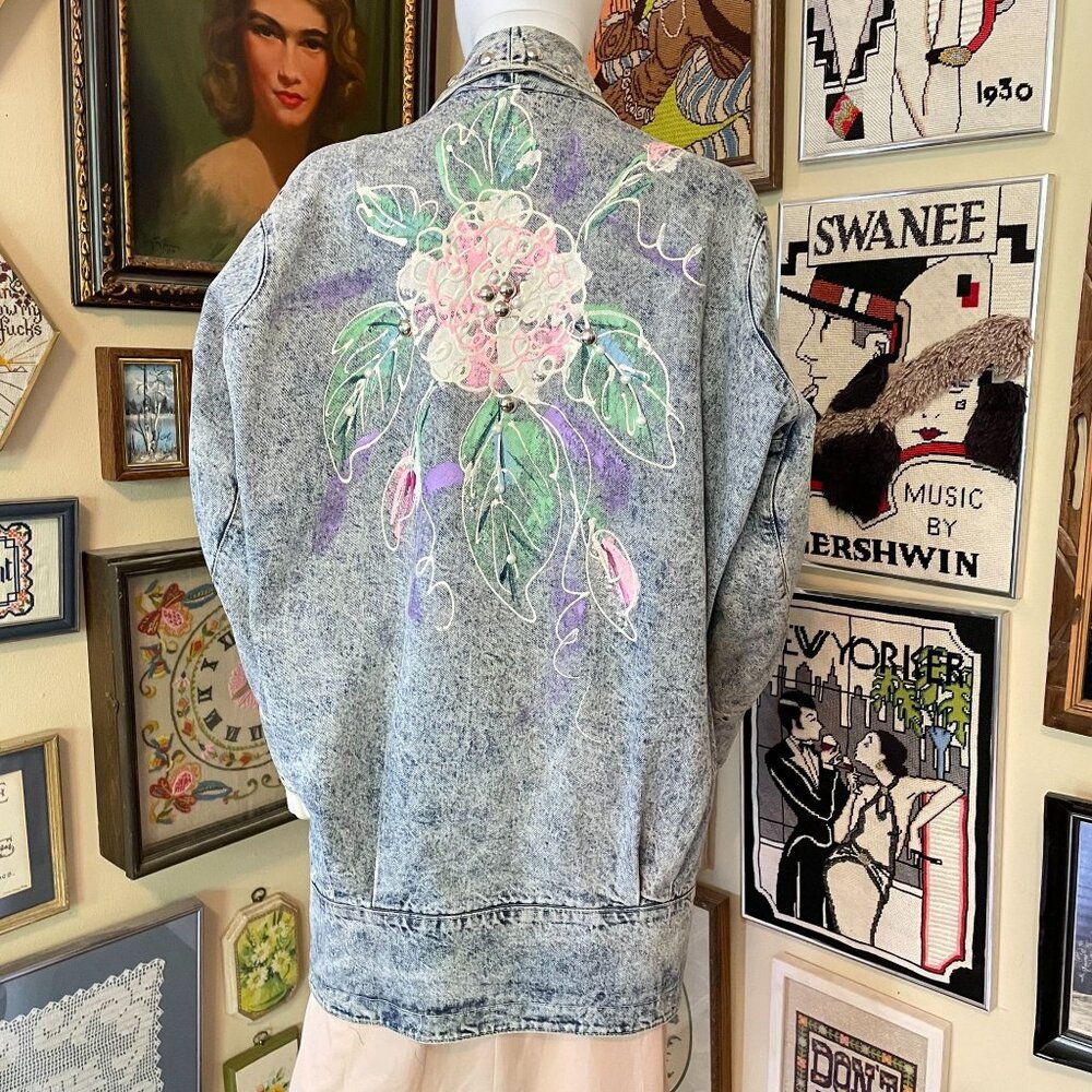 90s Vintage Acid Wash Denim Jacket With Floral Embellishments & Pearl Accents